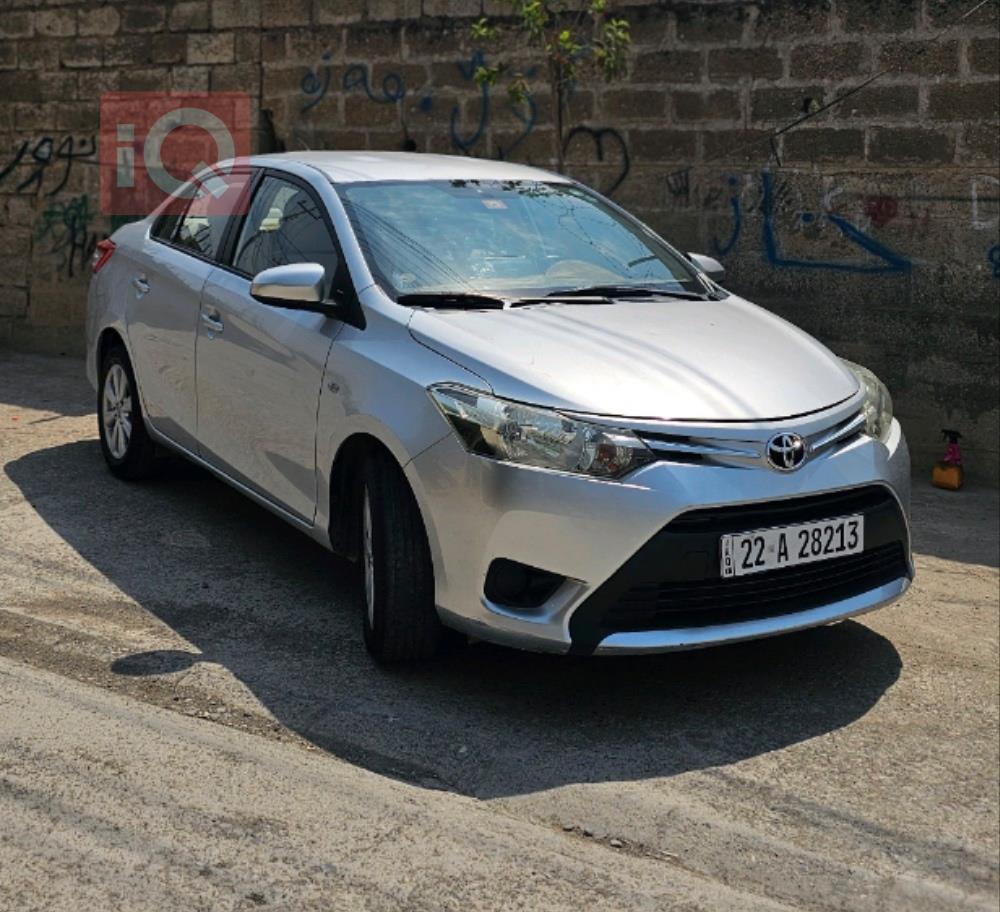 تۆیۆتا یارس